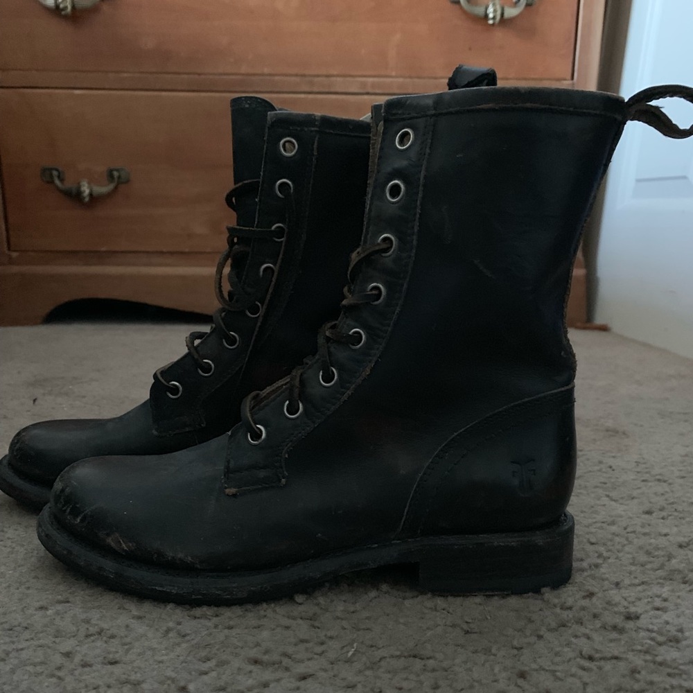 Frye Jenna combat distressed boot